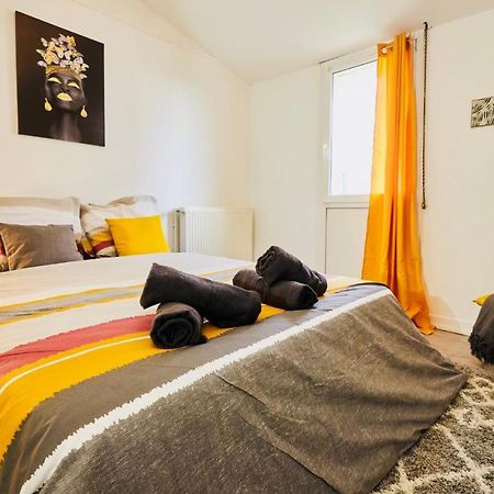 Mona Lisa : Superbe Loft centre ville - Parking gratuit - Wifi ultra rapide-Appareil Massage-Netflix-Jeu société Troyes Exterior foto